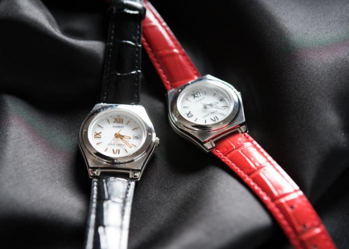 CASIO wave ceptor  LWQ-10LJ-4A2JF＆DQD-805J-8JF レディース レッド  置き時計セット