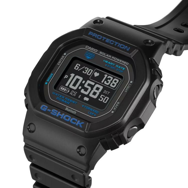 カシオ ジーショック 腕時計 ジースクワッド ソーラー USB充電 Bluetooth メンズ 国内正規品 DW-H5600-1A2JR 木製時計スタンド付
