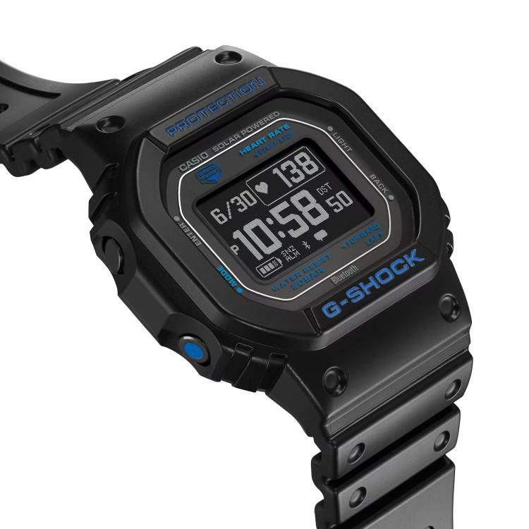 カシオ ジーショック 腕時計 ジースクワッド ソーラー USB充電 Bluetooth メンズ 国内正規品 DW-H5600-1A2JR 木製時計スタンド付