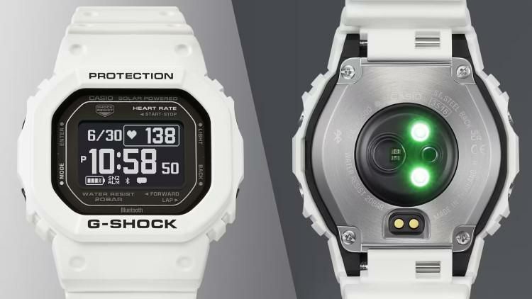 カシオ ジーショック 腕時計 ジースクワッド ソーラー USB充電 Bluetooth ホワイト メンズ 国内正規品 DW-H5600-7JR 木製時計スタンド付