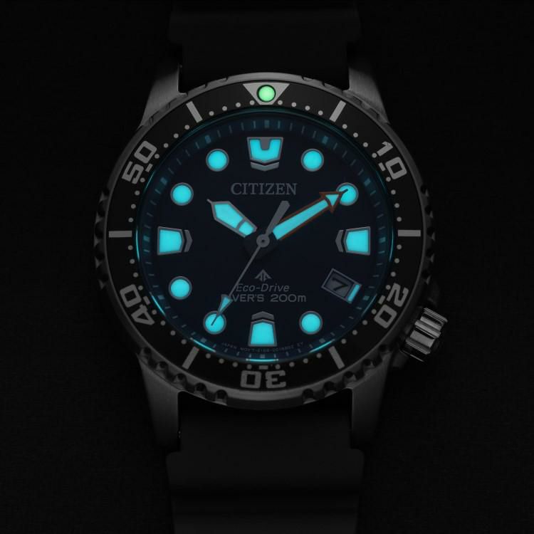 シチズン プロマスター 腕時計 MARINE ダイバー200m ソーラー 小型 ブルー ユニセックス 国内正規品 EO2021-05L お手入れクロス付