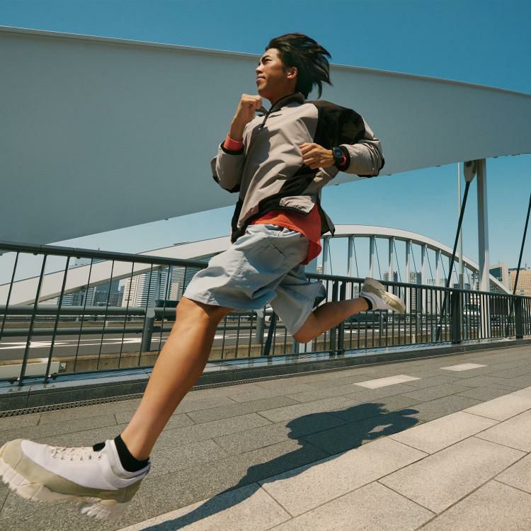 選べる特典付 カシオ ジーショック 腕時計 G-SQUAD Bluetooth メンズ 時計スタンド付 DW-H5600MB-1A4JR