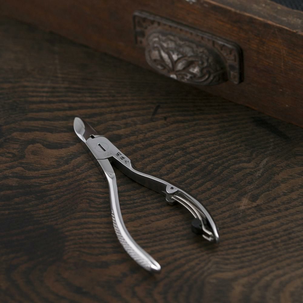 ニッパーつめ切り美粧用品貝印かいじるし 関孫六せきまごろく ニッパー爪切り HC3504・足  小さめ・ステンレス