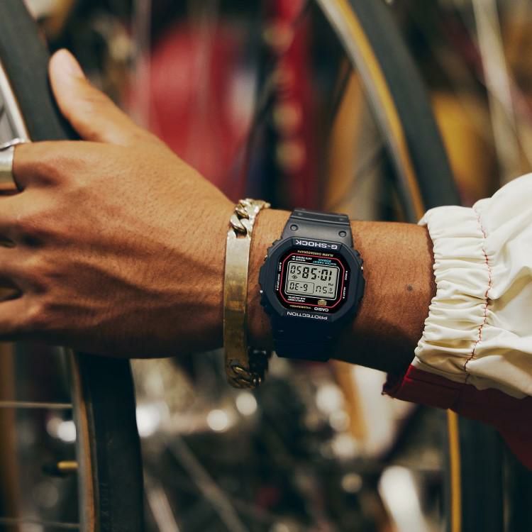 カシオ ジーショック 腕時計 初代G-SHOCKカラー クオーツ メンズ 国内正規品 DW-5600RL-1JF