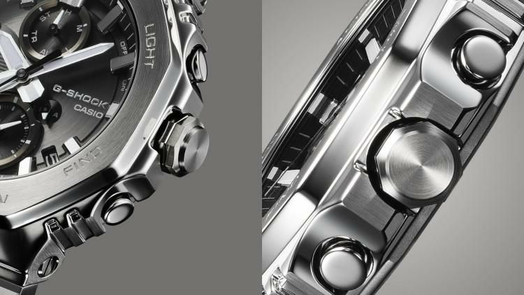 カシオ ジーショック 腕時計 Bluetooth ソーラー メタルバンド メンズ 国内正規品 GMC-B2100AD-2AJF 木製時計スタンド付