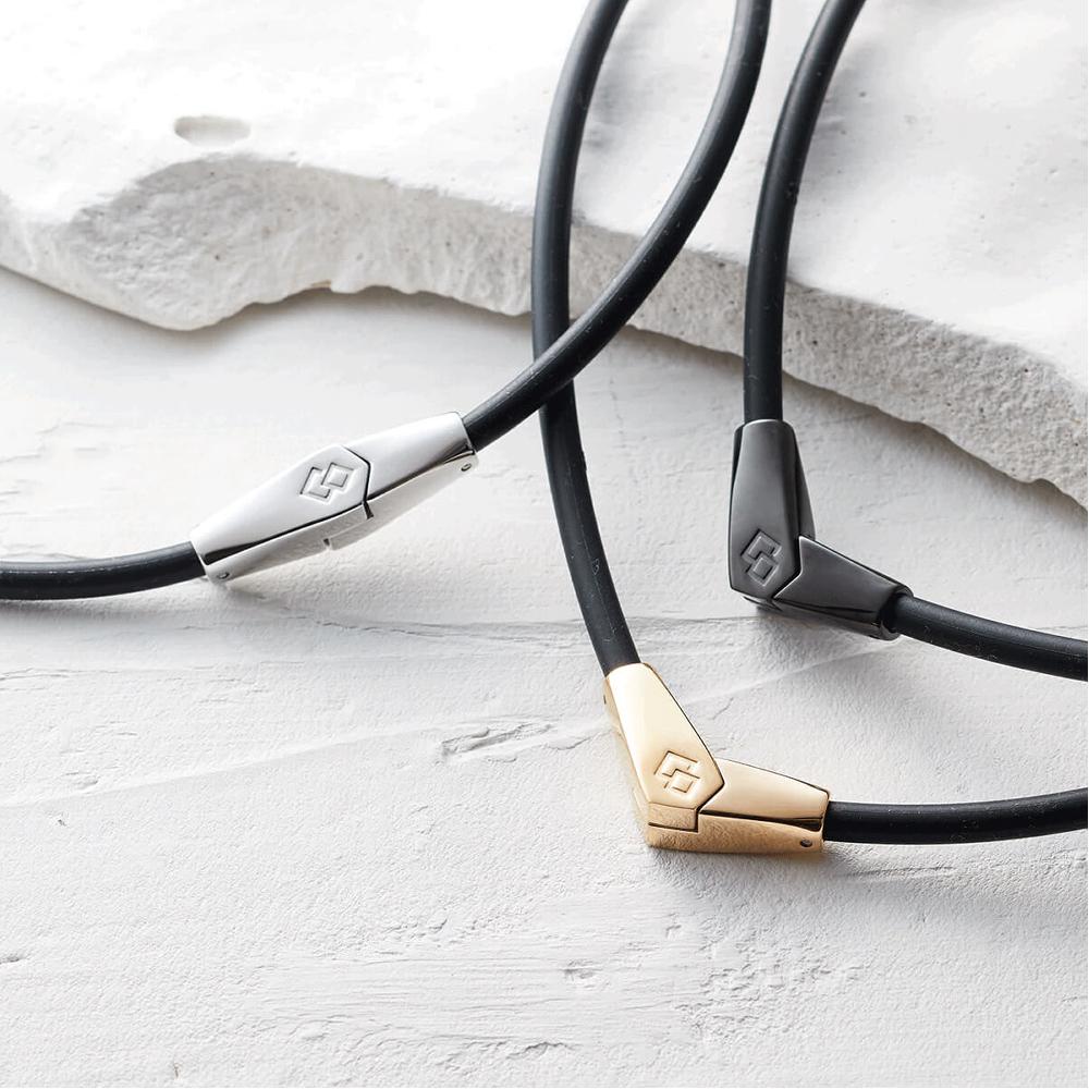 コラントッテ 磁気ネックレス ブラック×ゴールド ネックレス ALT オルト スポーツネックレス メンズ レディース ABARA52